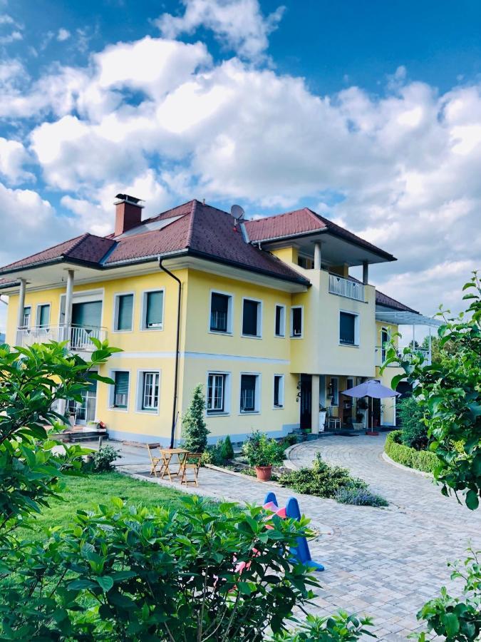 Ferienwohnung Am Bauernhof Strassonig Vulgo Hornis Moosburg Exteriér fotografie