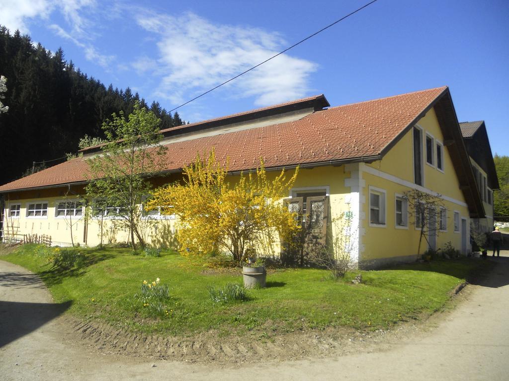 Ferienwohnung Am Bauernhof Strassonig Vulgo Hornis Moosburg Exteriér fotografie